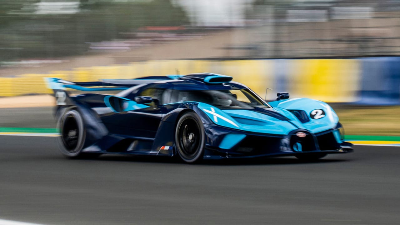 Bugatti sent its 1,578bhp Bolide around the Le Mans 24hr circuit | Top Gear